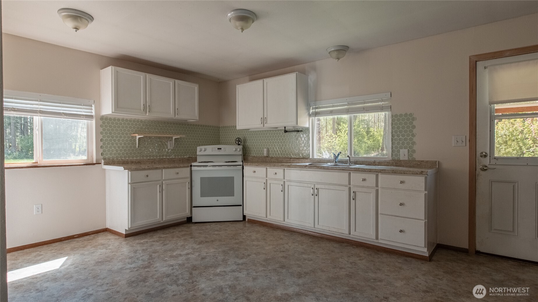 11968 Airport Cutoff Road , Port Townsend, WA 98368