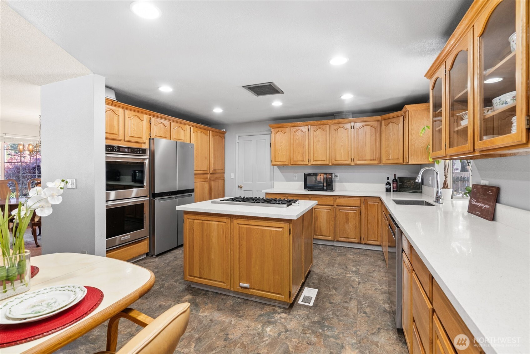 1584 Woodside Drive , Tacoma, WA 98466