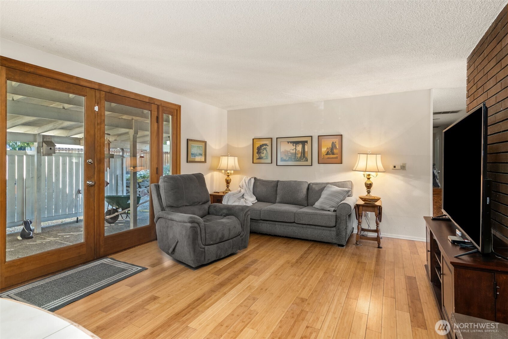 1584 Woodside Drive , Tacoma, WA 98466