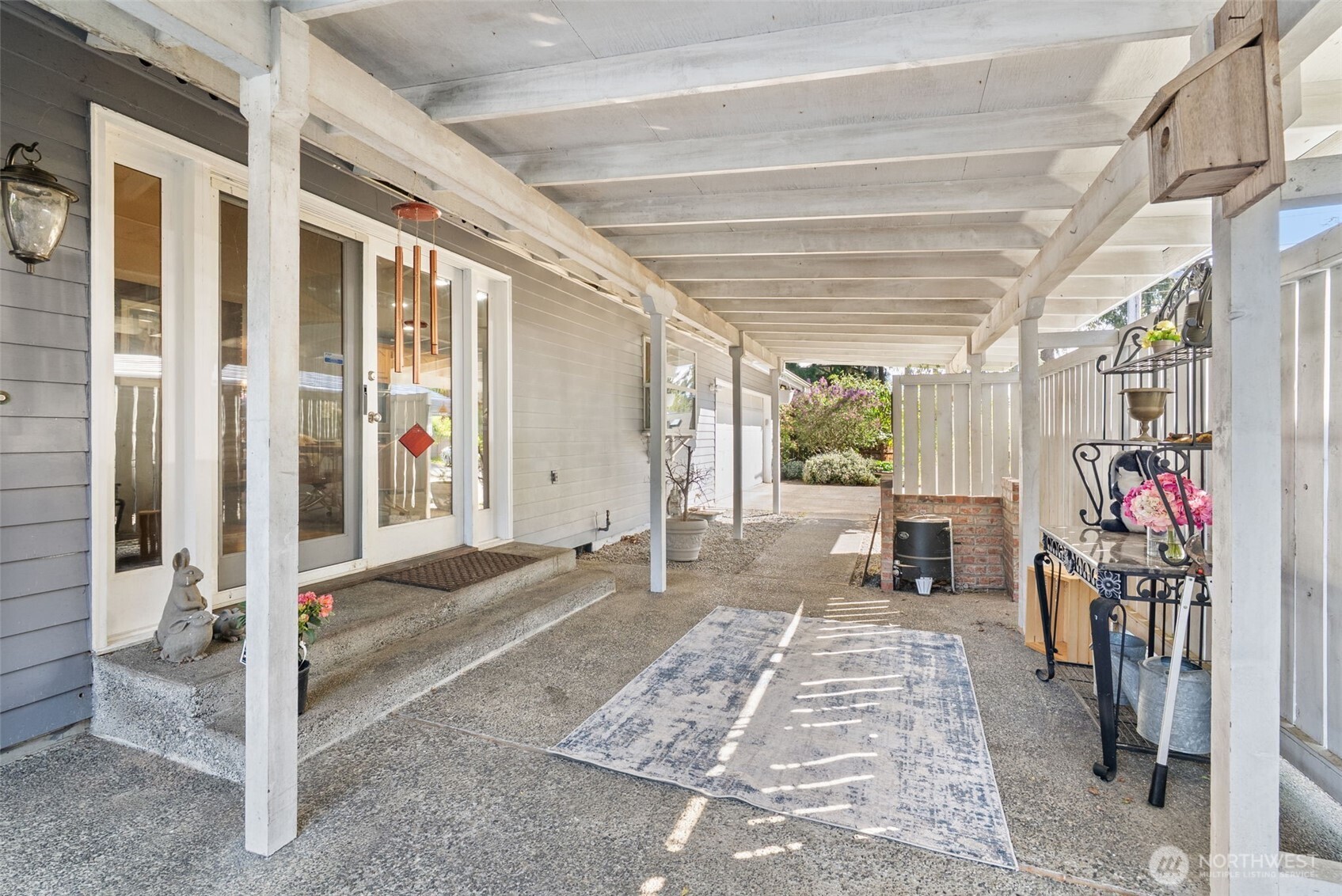 1584 Woodside Drive , Tacoma, WA 98466