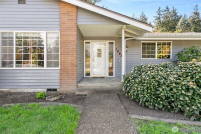 1584 Woodside Drive , Tacoma, WA 98466 - Photo 5