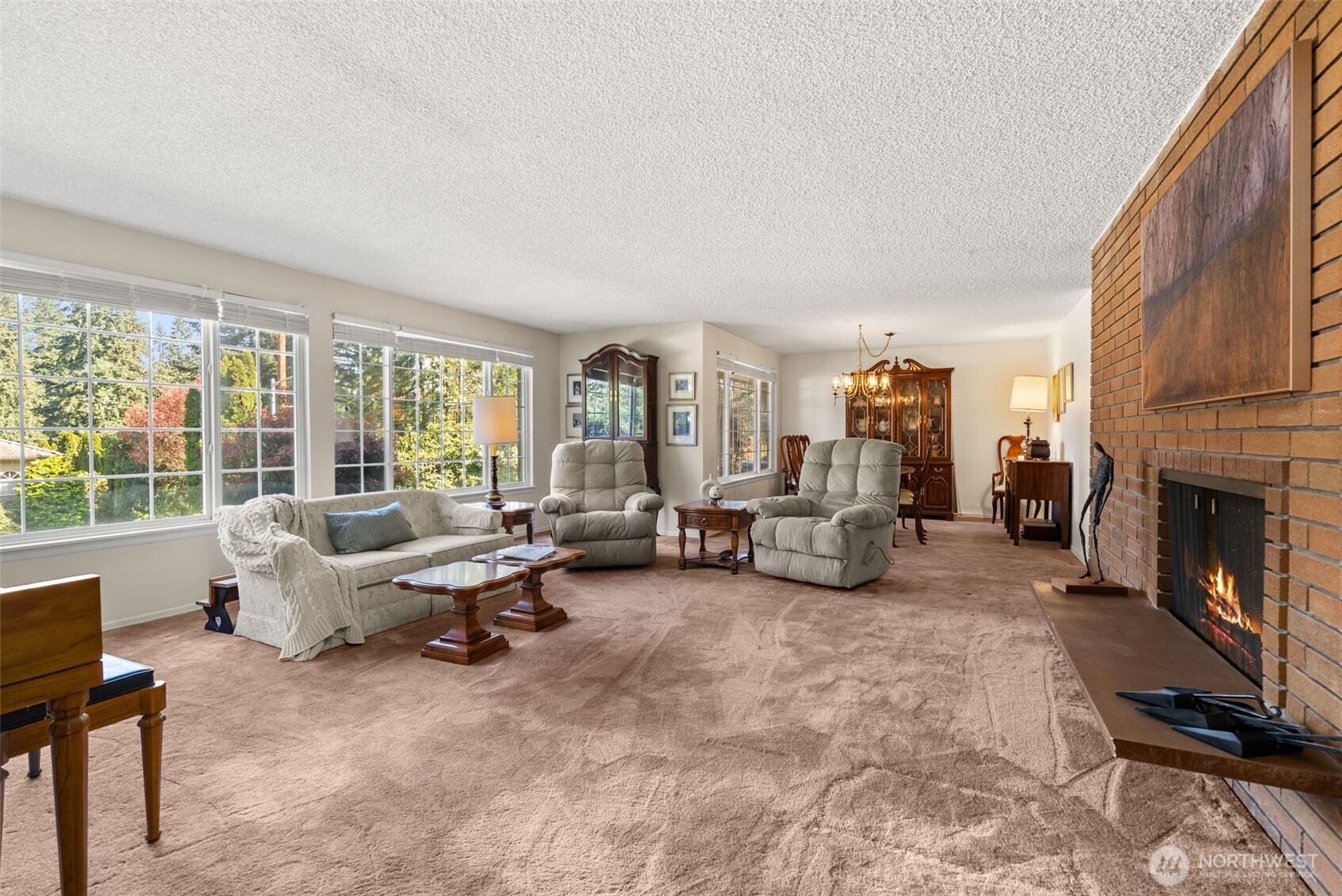 1584 Woodside Drive , Tacoma, WA 98466