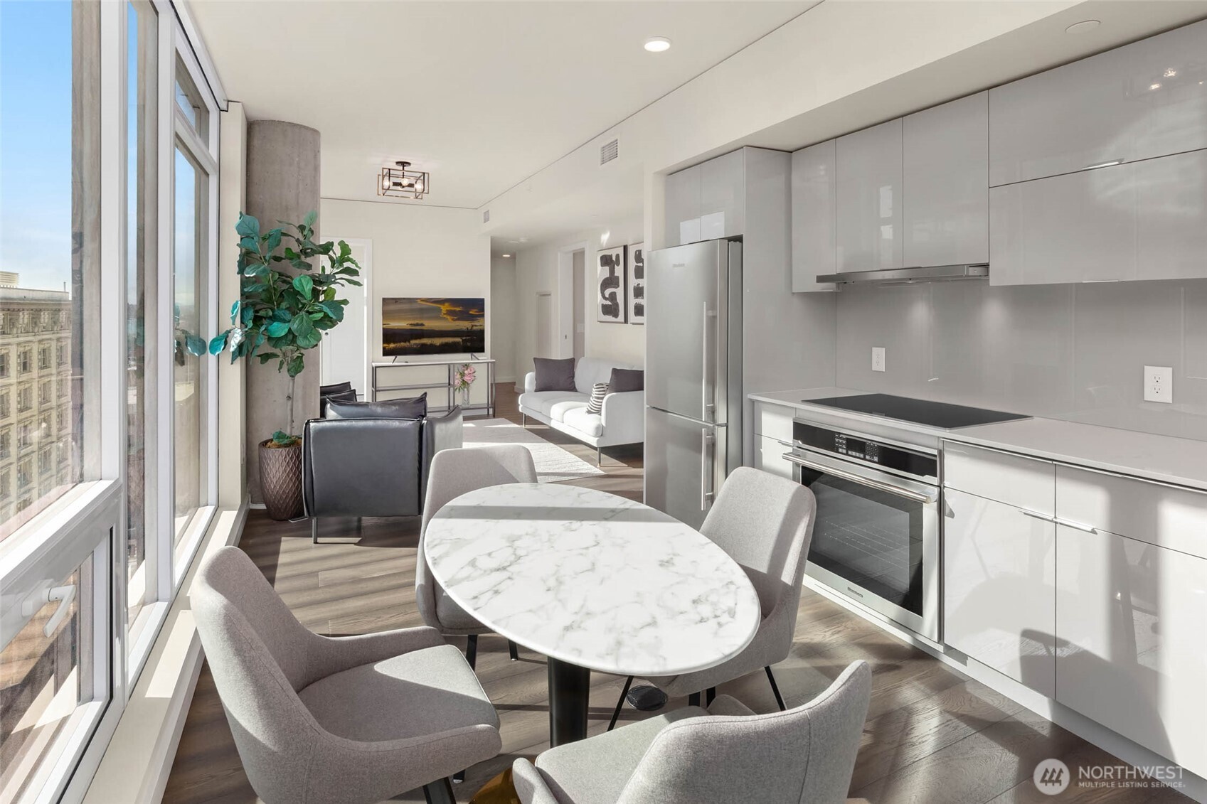 450 S Main St #806, Seattle, WA 98104