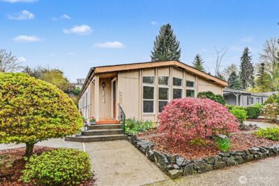 17308 Woodcrest Drive NE, Bothell, WA 98011