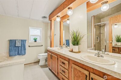 17308 Woodcrest Drive NE, Bothell, WA 98011 - Photo 25