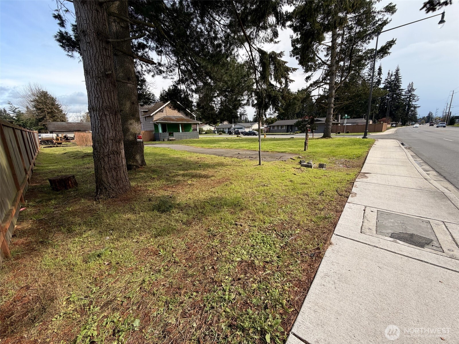 10915 State Avenue , Marysville, WA 98271