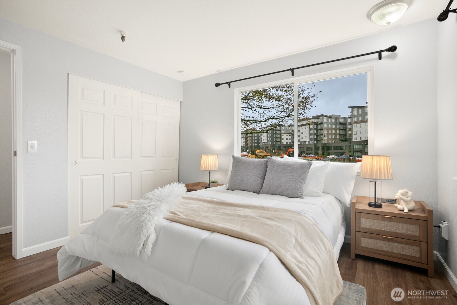 1100 Ave NE Harrington Avenue NE #211, Renton, WA 98056