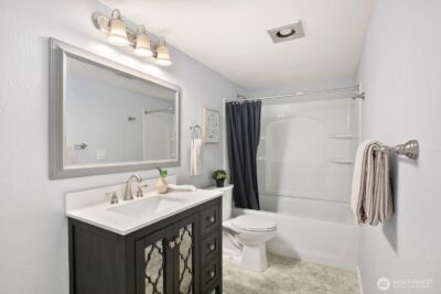 1100 Ave NE Harrington Avenue NE #211, Renton, WA 98056 - Photo 18