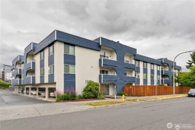 1100 Ave NE Harrington Avenue NE #211, Renton, WA 98056 - Photo 2