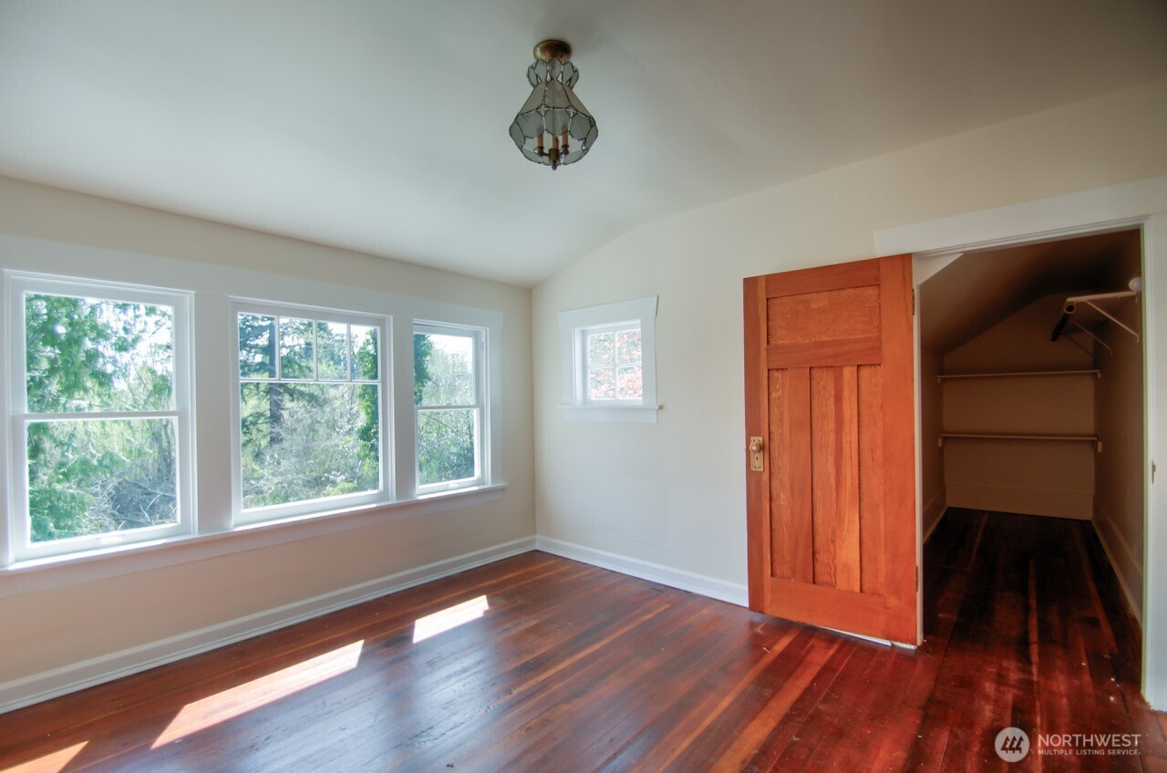 2306 Bigelow Avenue NE, Olympia, WA 98506