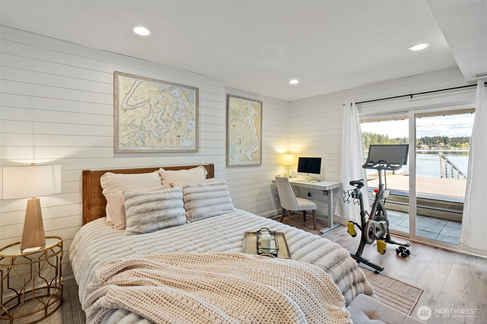 295 Shorewood Court , Fox Island, WA 98333