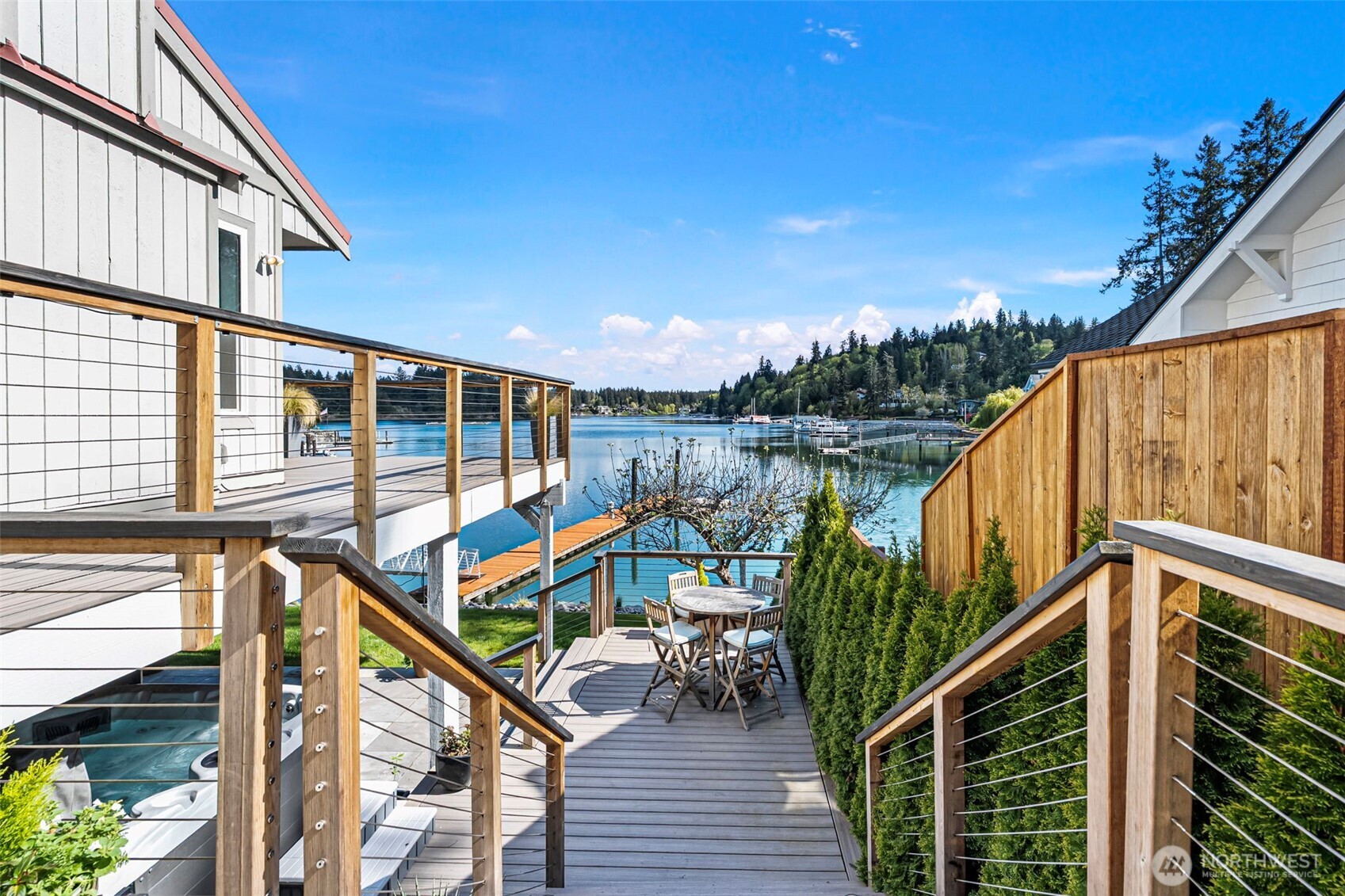 295 Shorewood Court , Fox Island, WA 98333