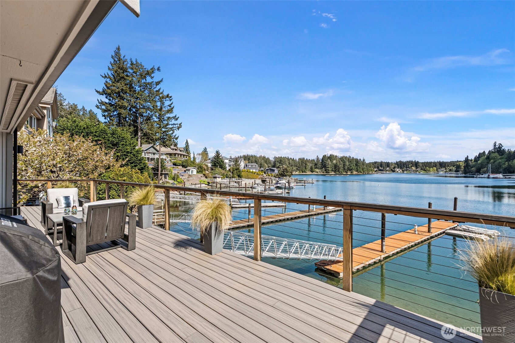 295 Shorewood Court , Fox Island, WA 98333