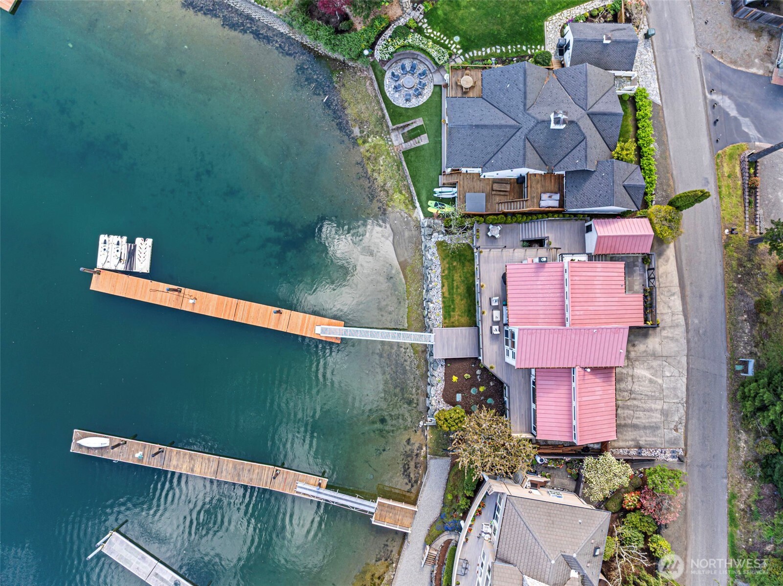 295 Shorewood Court , Fox Island, WA 98333