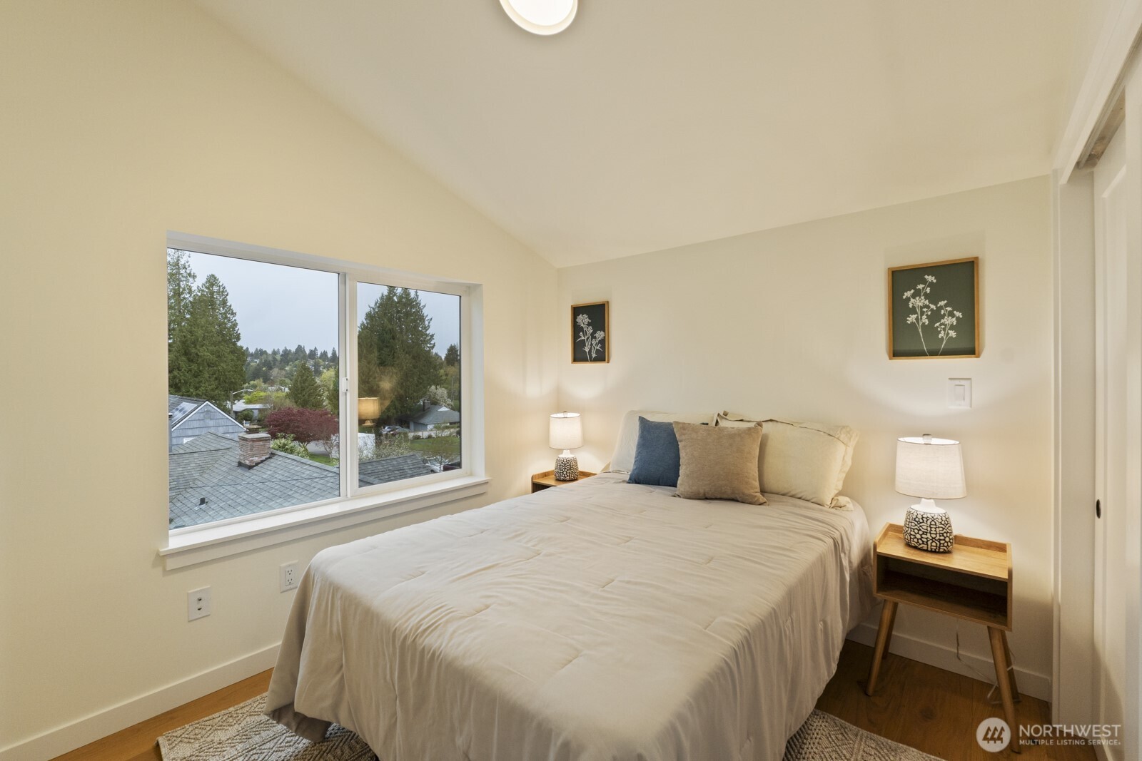 2725 NE 87th Street , Seattle, WA 98115