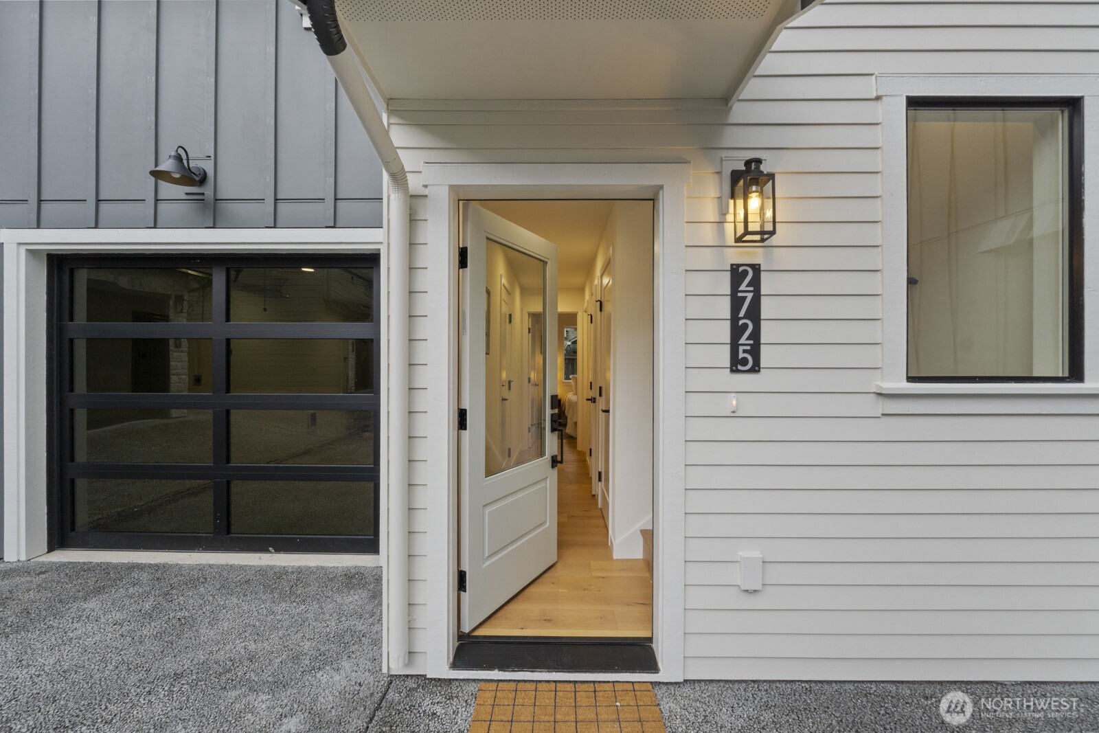 2725 NE 87th Street , Seattle, WA 98115