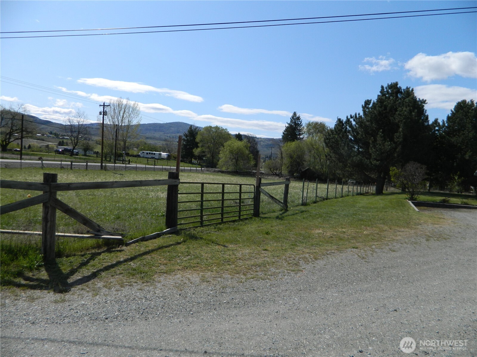 651 Highway 7 , Tonasket, WA 98855
