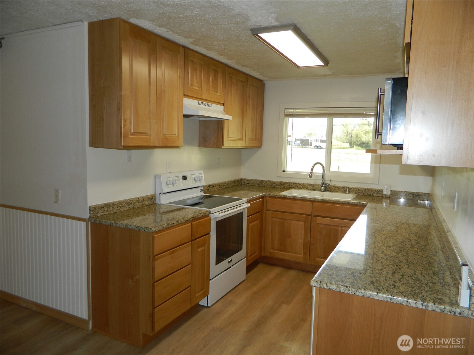 651 Highway 7 , Tonasket, WA 98855