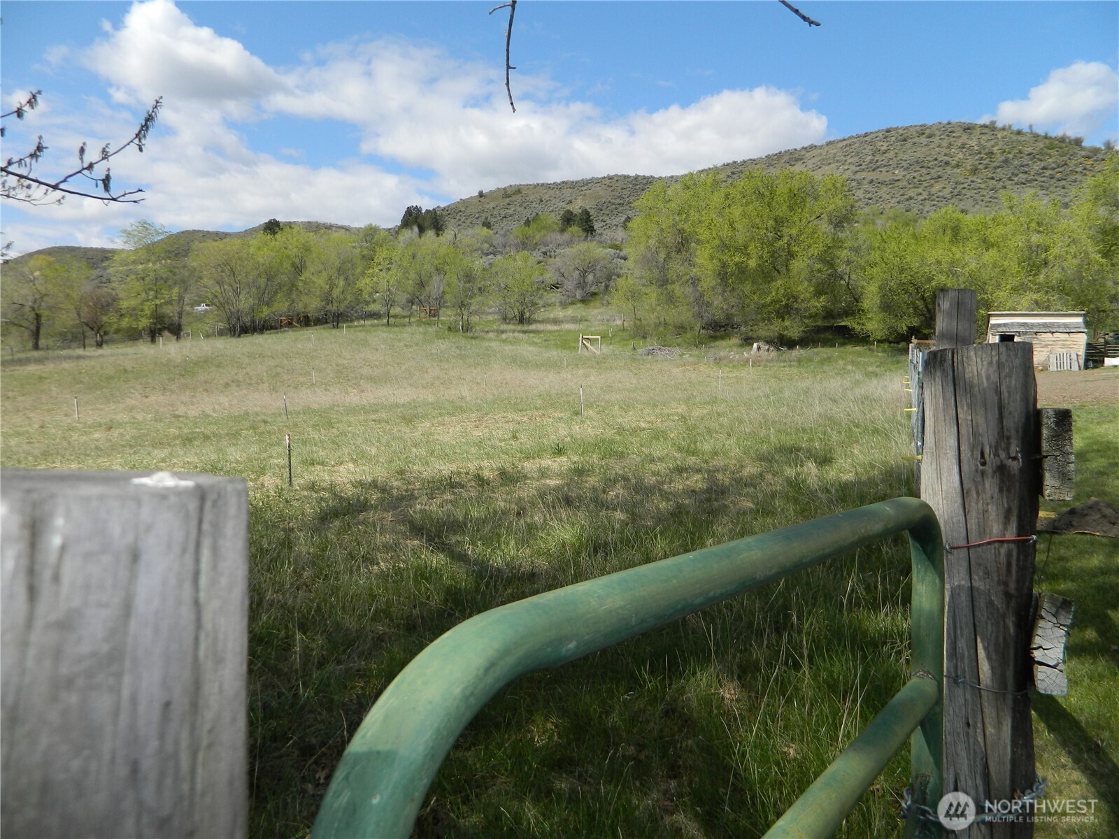 651 Highway 7 , Tonasket, WA 98855