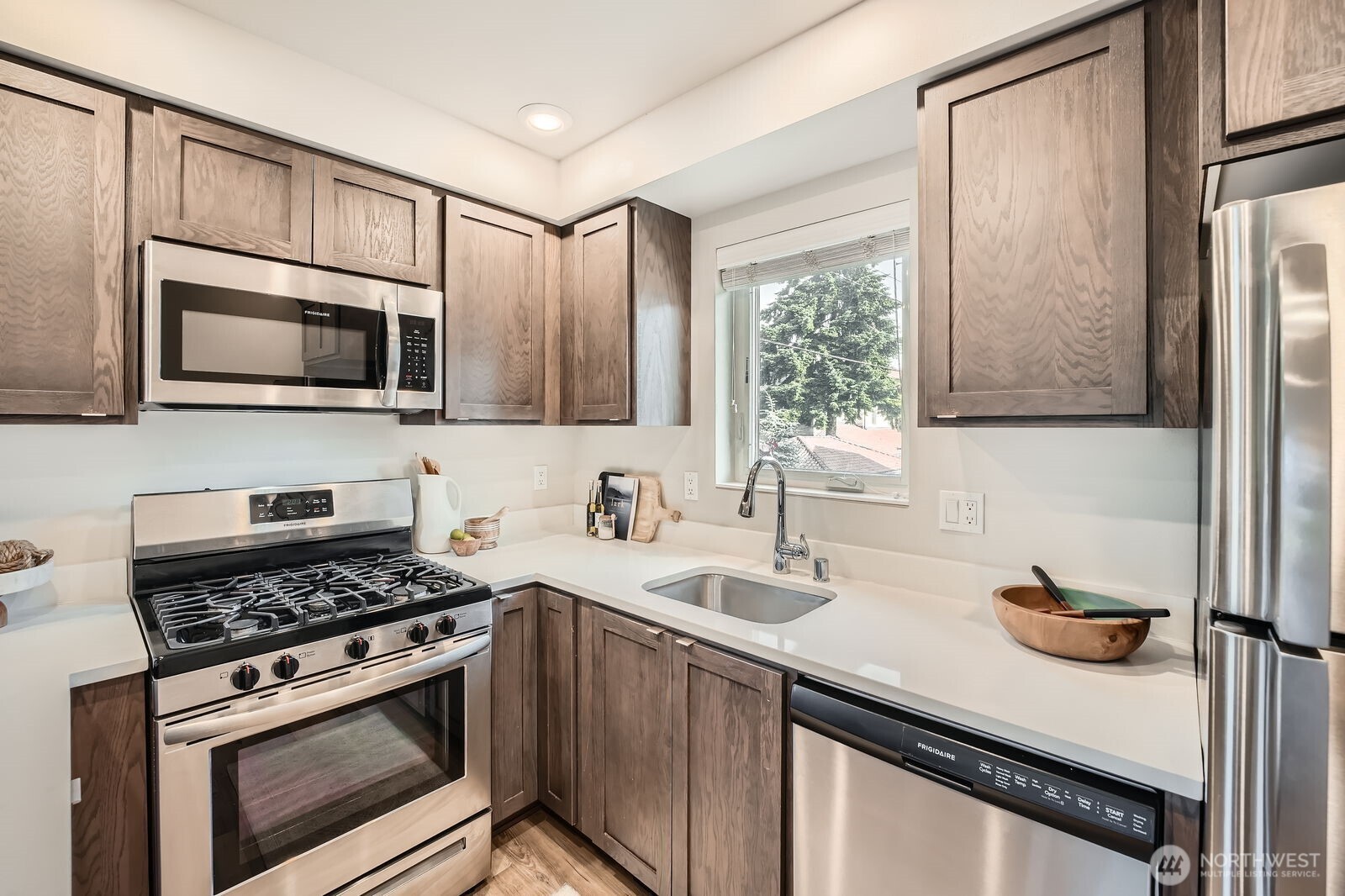 1803 SW 96th Lane , Seattle, WA 98106