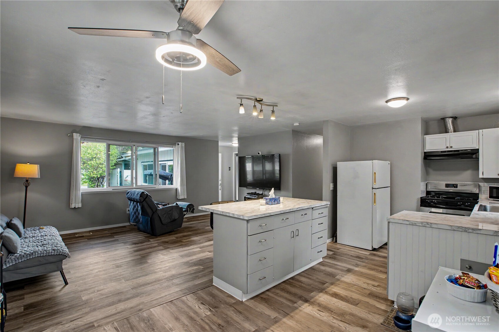 12001 107TH Avenue Ct E, Puyallup, WA 98374