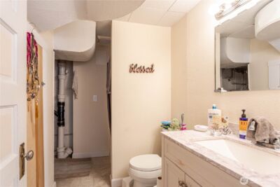 146 S Delaware Avenue , Wenatchee, WA 98801 - Photo 28