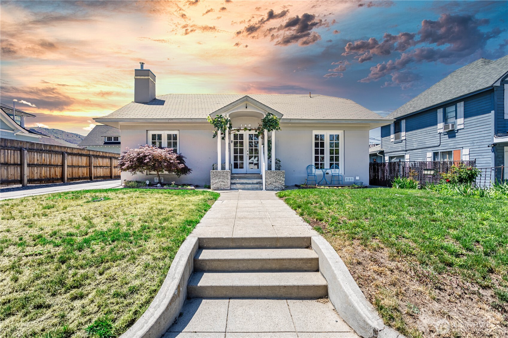 146 S Delaware Avenue , Wenatchee, WA 98801