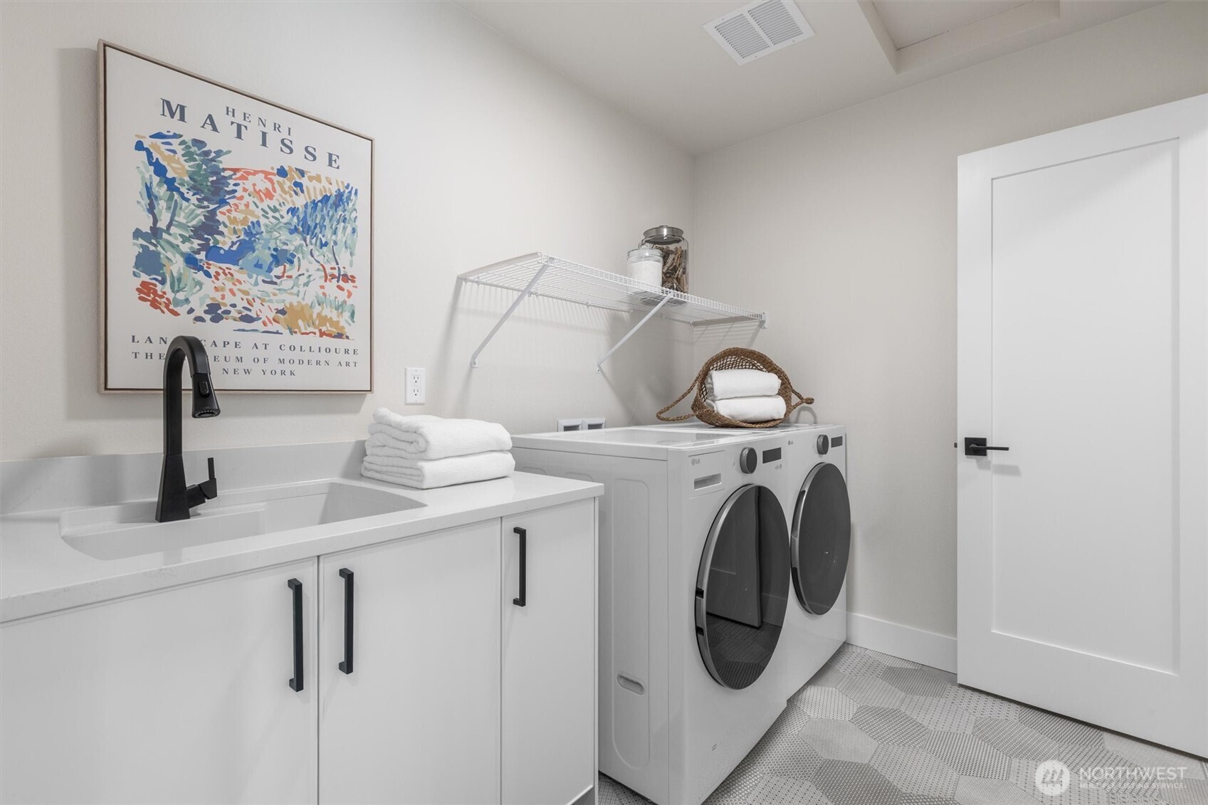 25 213th Place SW, Bothell, WA 98021