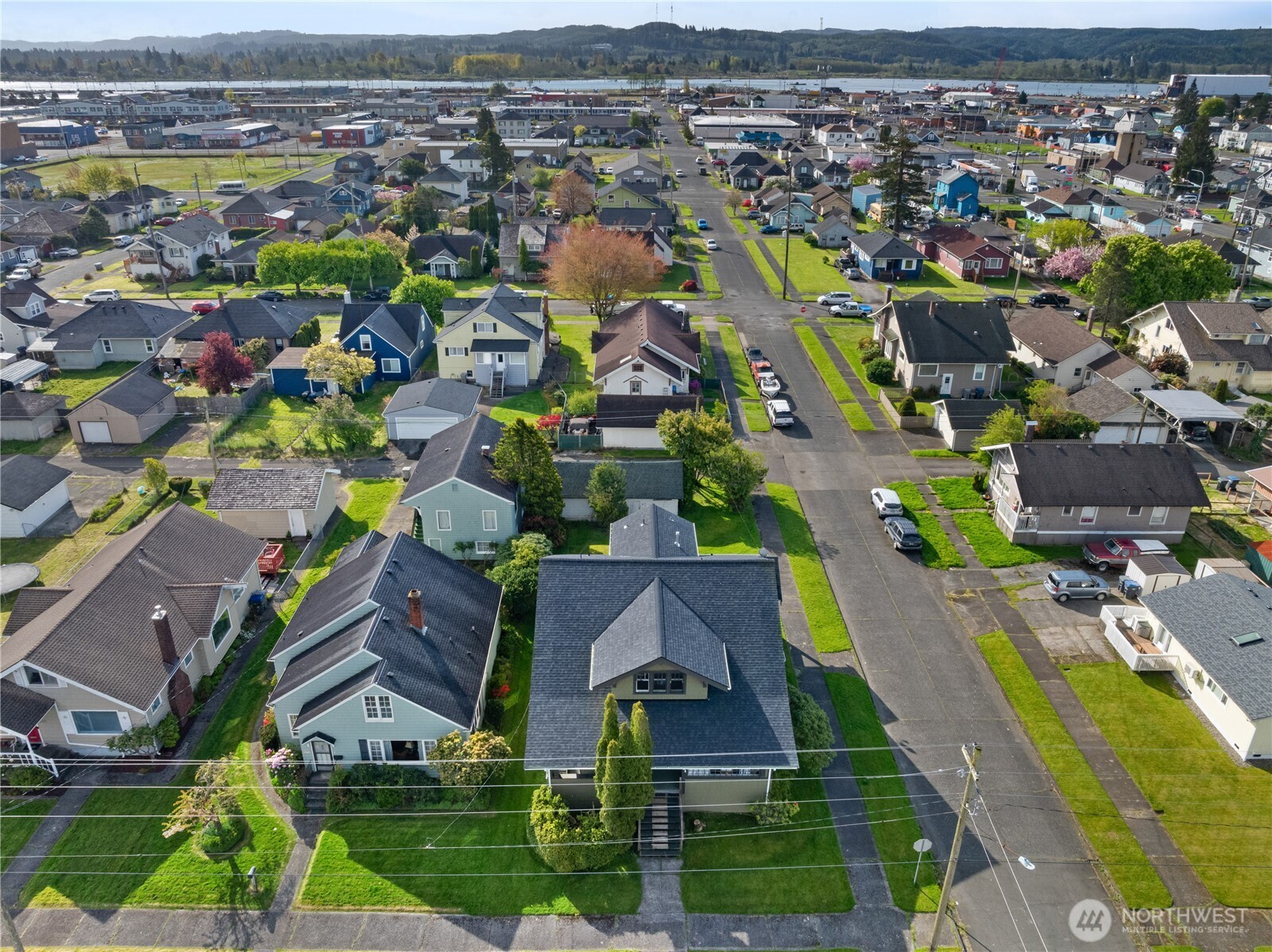 521 W 3rd Street , Aberdeen, WA 98520