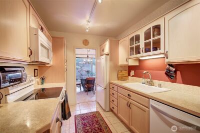 19511 86th Avenue W #511, Edmonds, WA 98026 - Photo 14