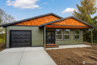 254 Skyler Way , Eatonville, WA 98328