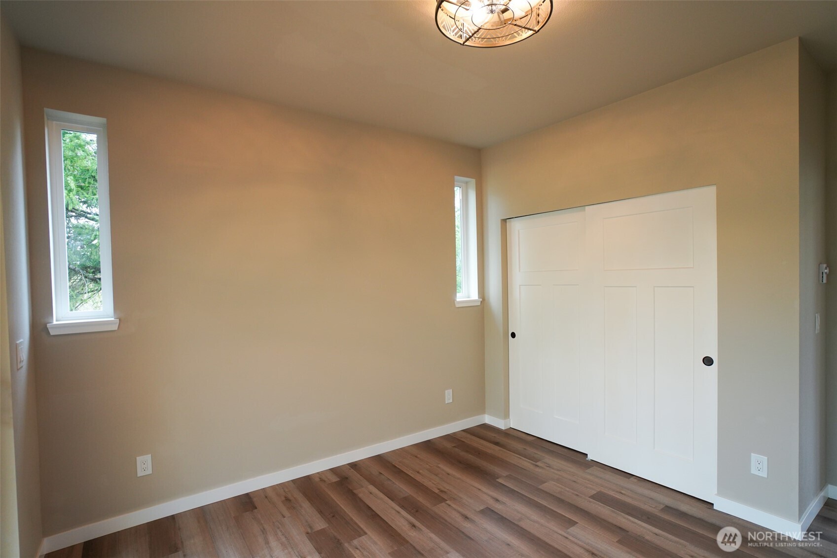 254 Skyler Way , Eatonville, WA 98328