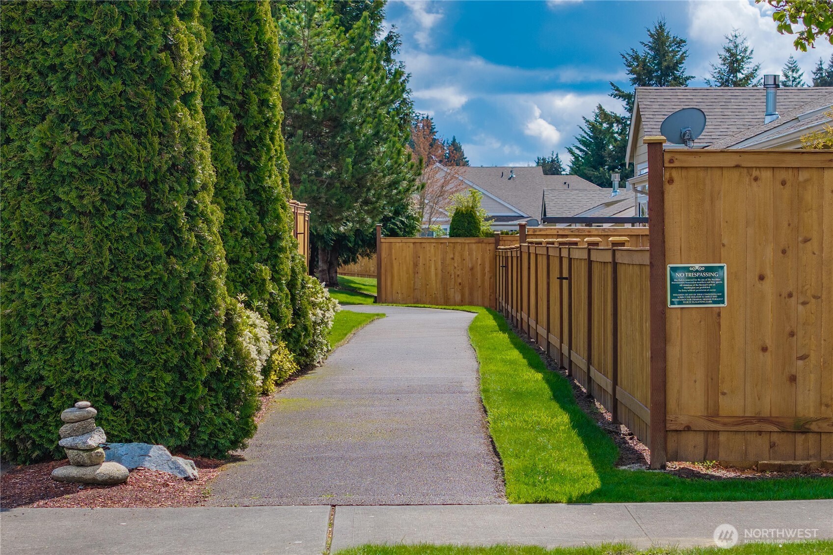 6809 Boulders Way W, University Place, WA 98466