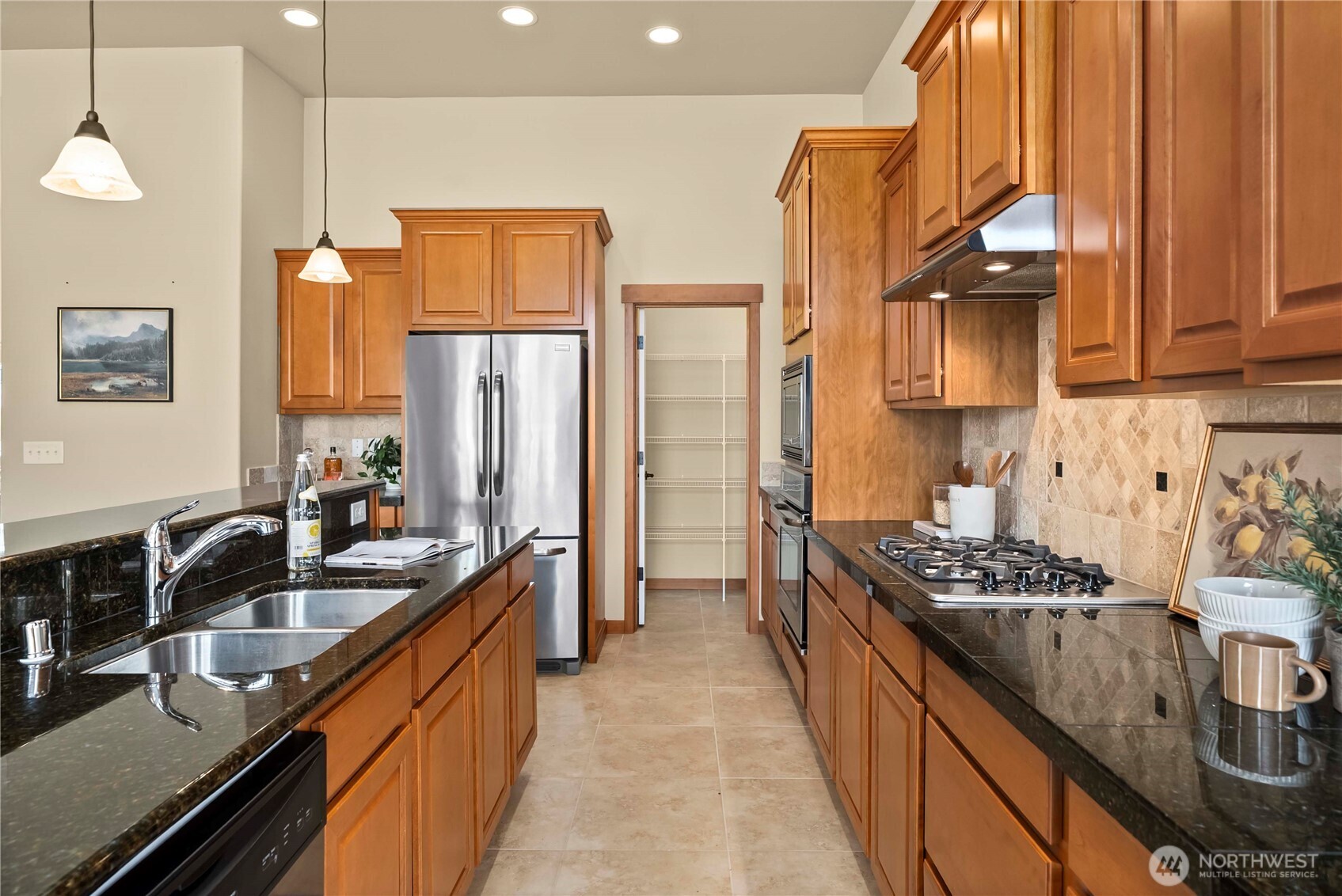 6809 Boulders Way W, University Place, WA 98466