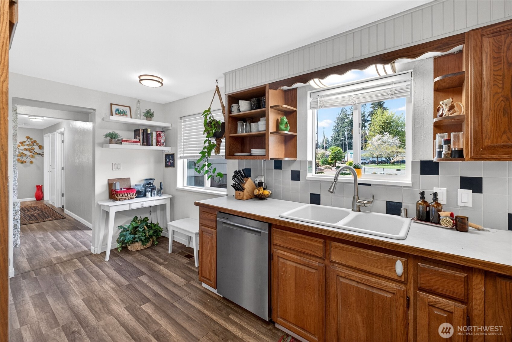 7252 14th Avenue NE, Olympia, WA 98516