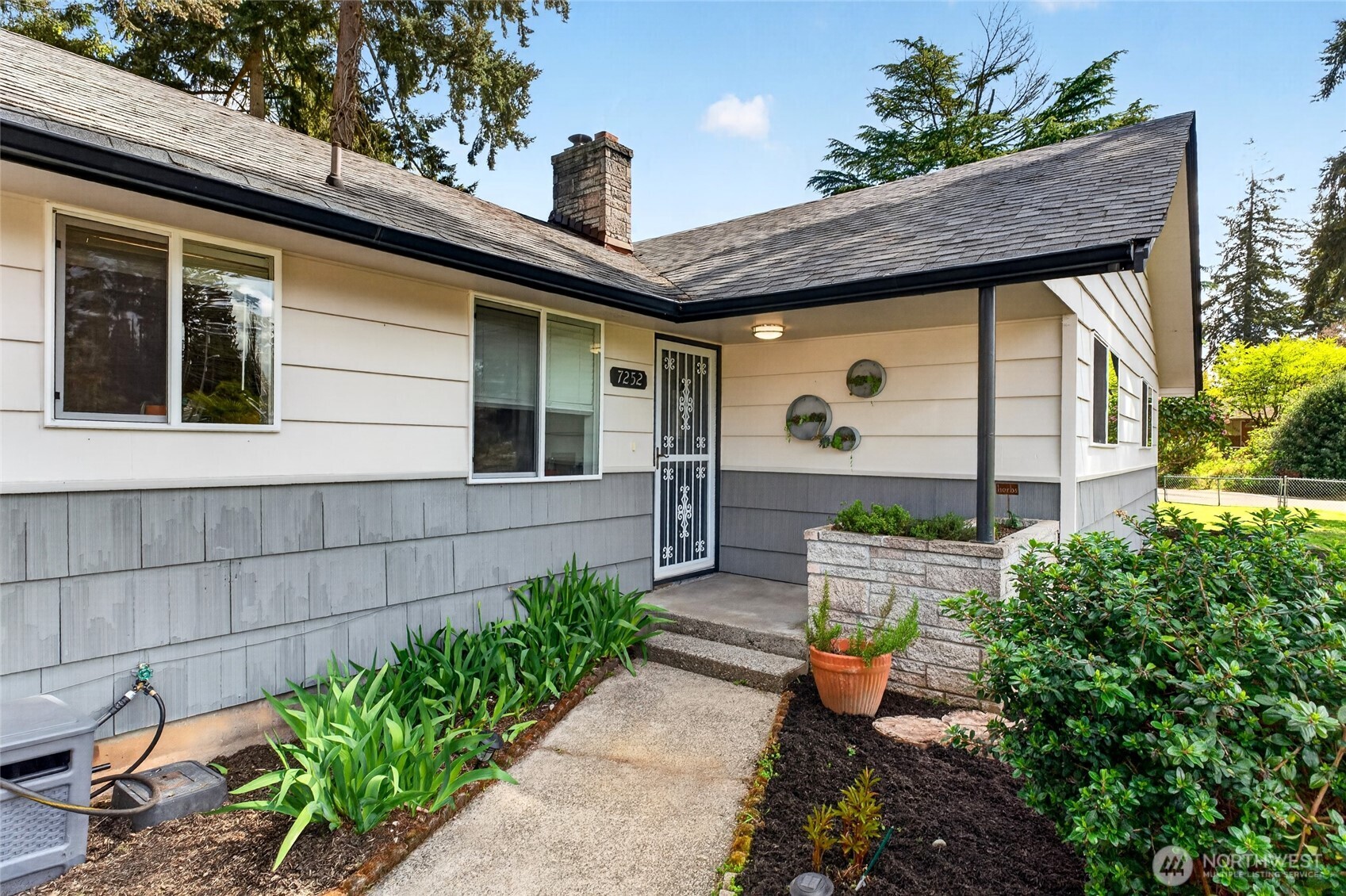 7252 14th Avenue NE, Olympia, WA 98516