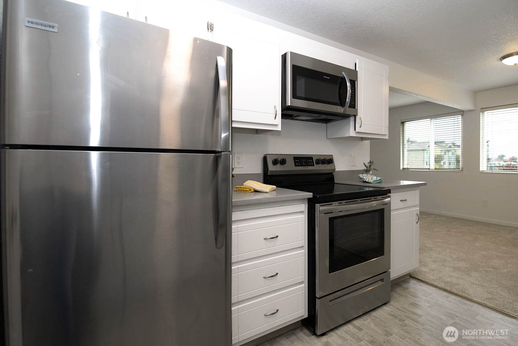 8747 Phinney Avenue N #13, Seattle, WA 98103