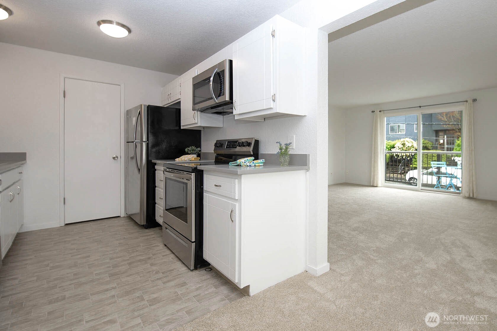 8747 Phinney Avenue N #13, Seattle, WA 98103