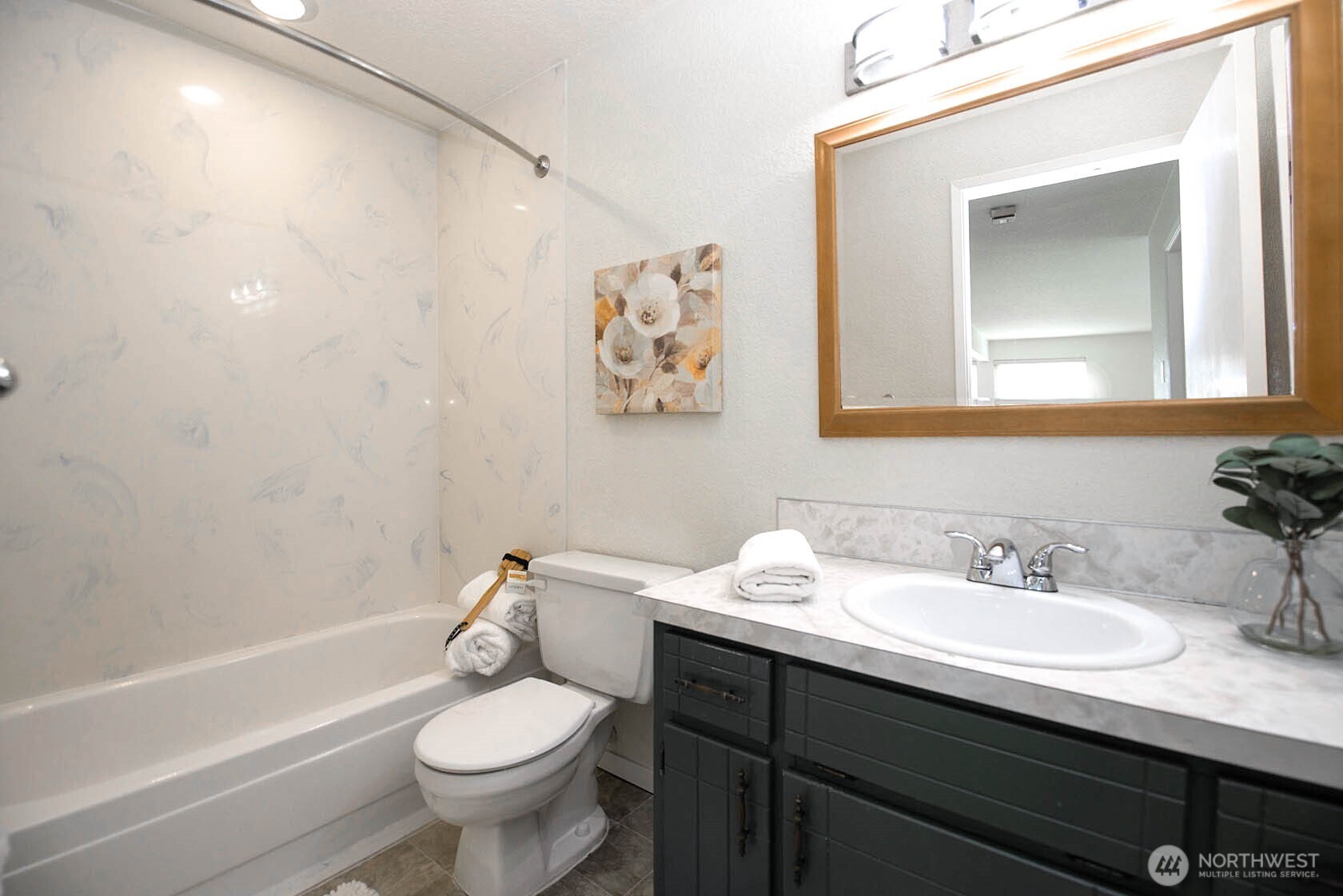 8747 Phinney Avenue N #13, Seattle, WA 98103