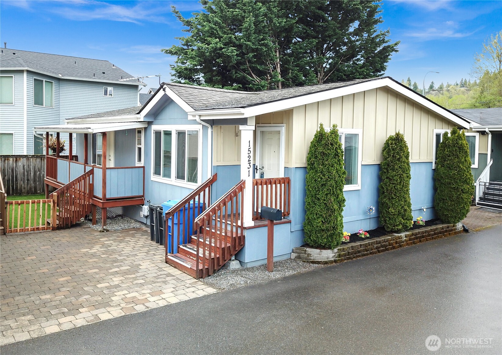 15231 Pine Drive , Renton, WA 98058