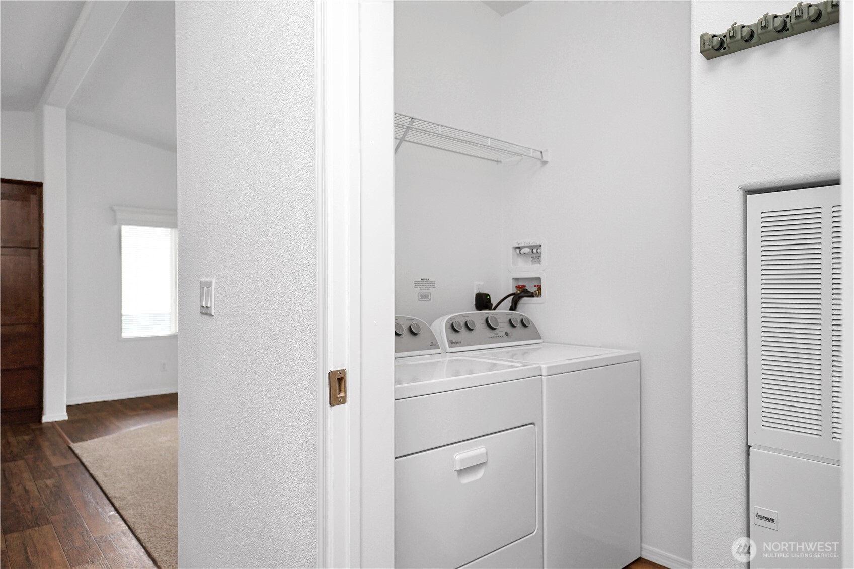15231 Pine Drive , Renton, WA 98058