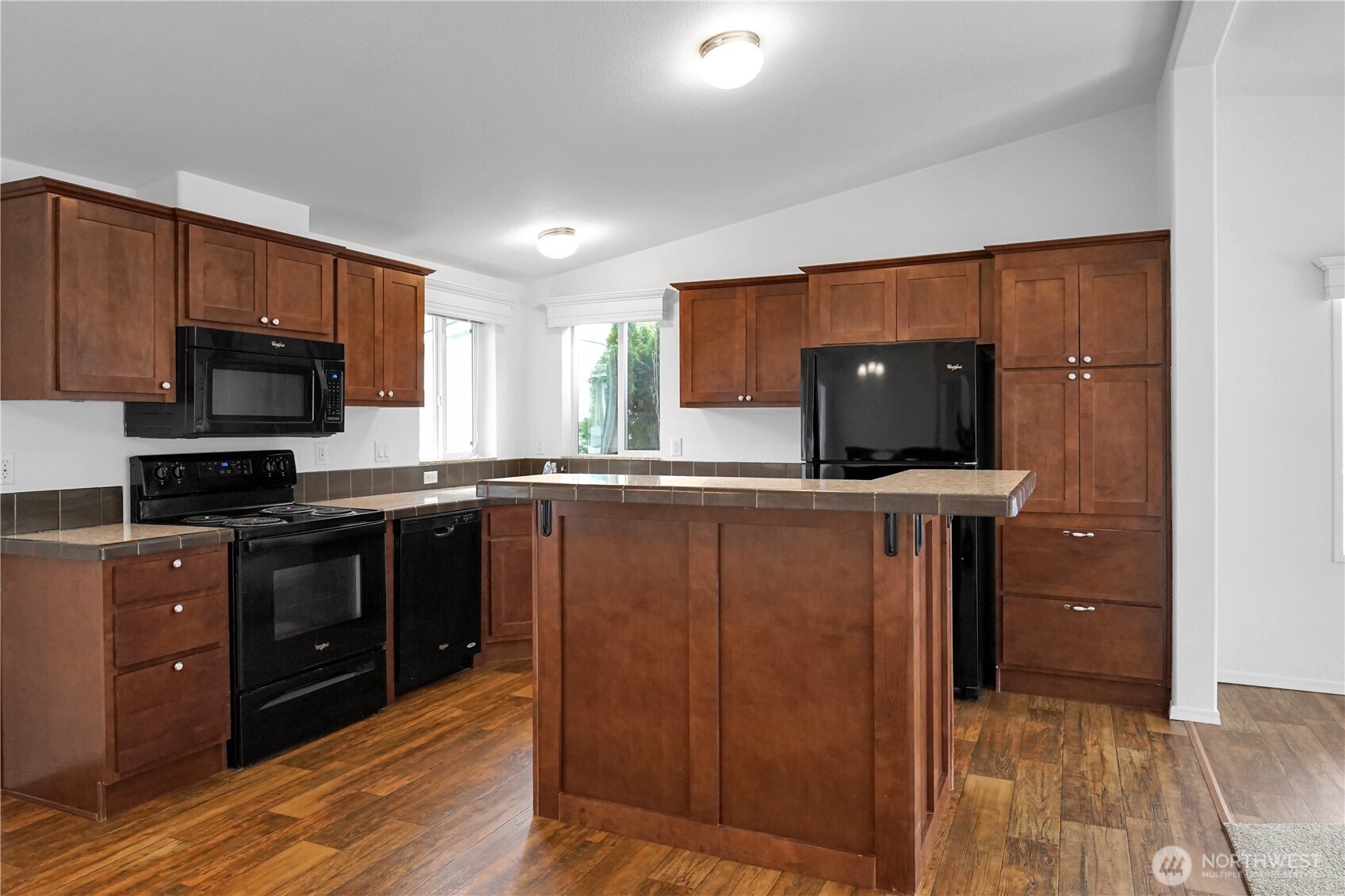 15231 Pine Drive , Renton, WA 98058