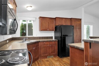 15231 Pine Drive , Renton, WA 98058 - Photo 9