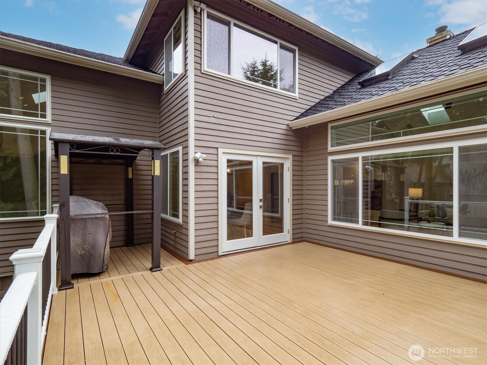 12915 50th Place W, Mukilteo, WA 98275