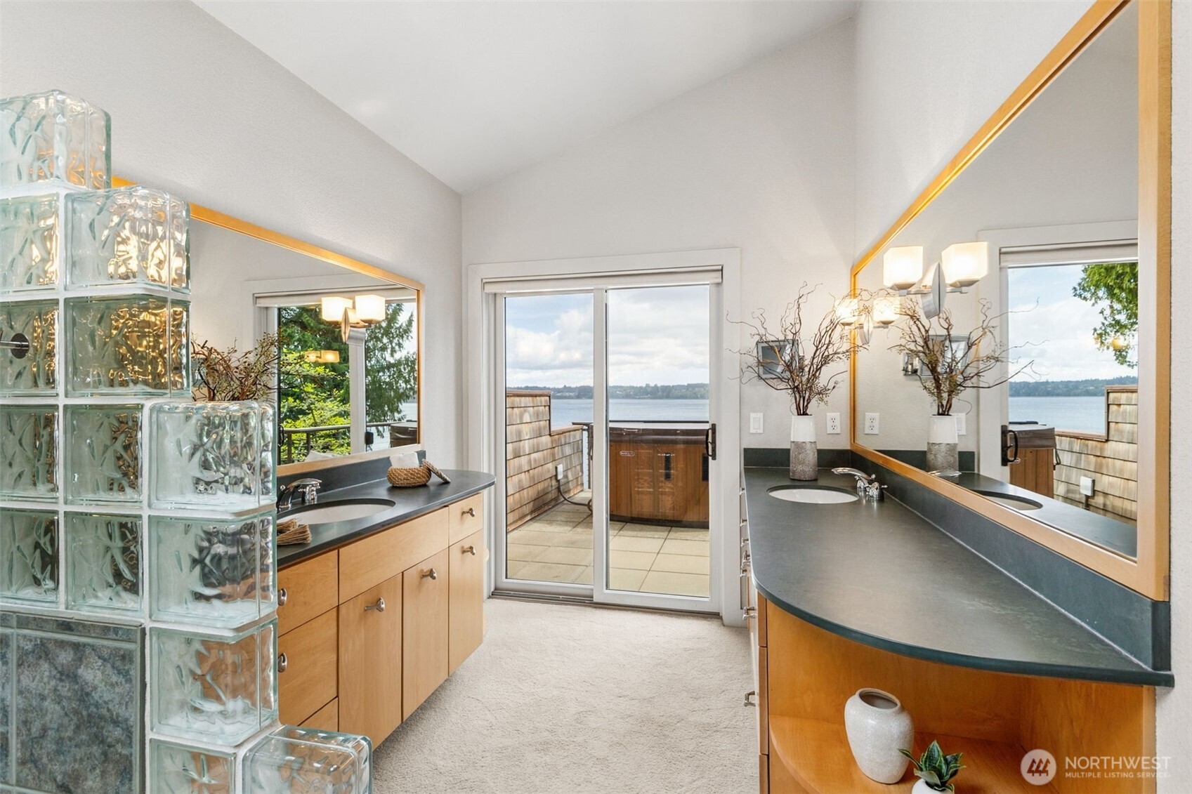 2422 44th Avenue NW, Olympia, WA 98502