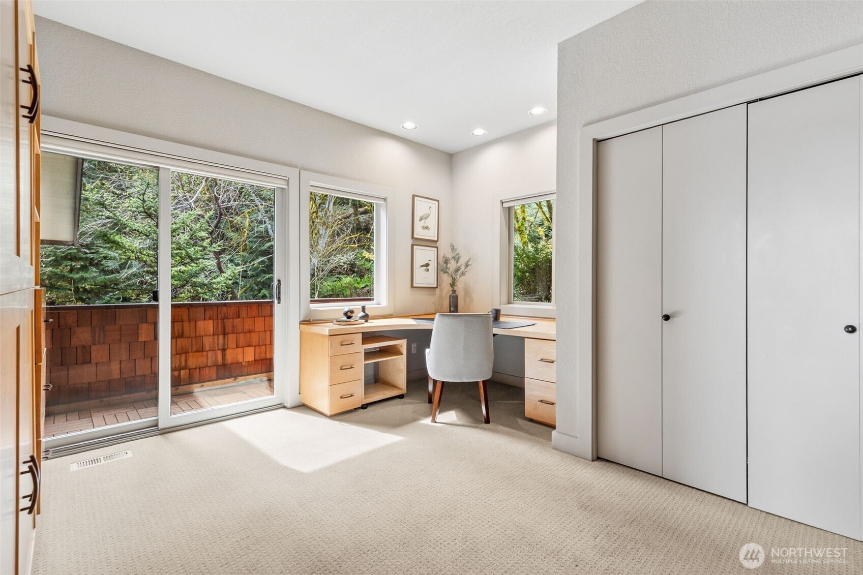 2422 44th Avenue NW, Olympia, WA 98502