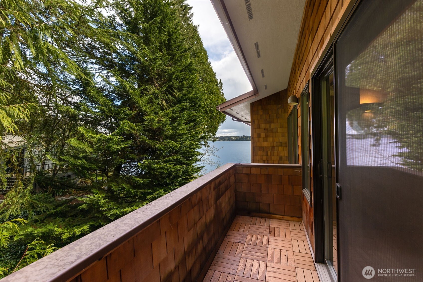 2422 44th Avenue NW, Olympia, WA 98502