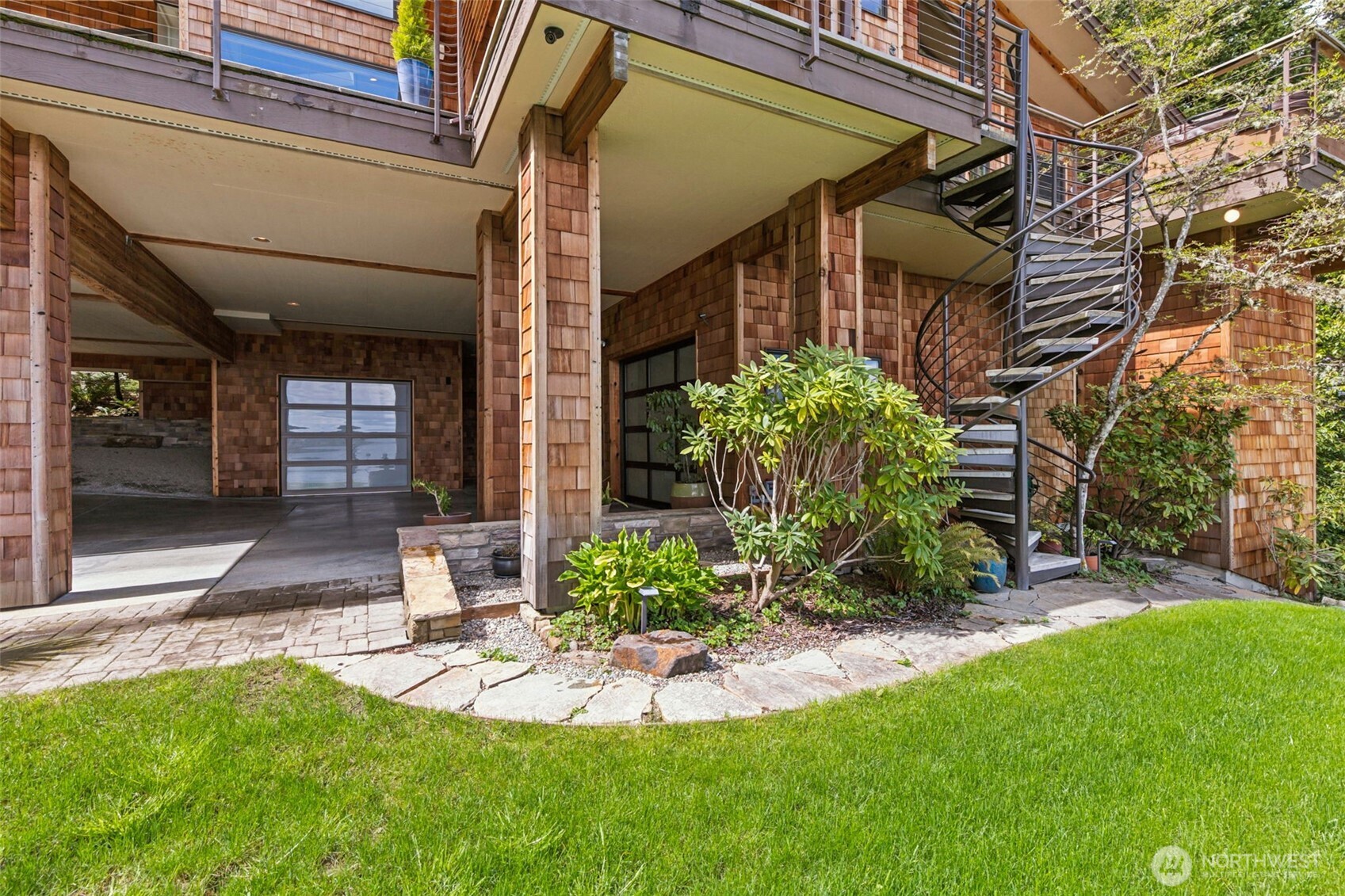 2422 44th Avenue NW, Olympia, WA 98502