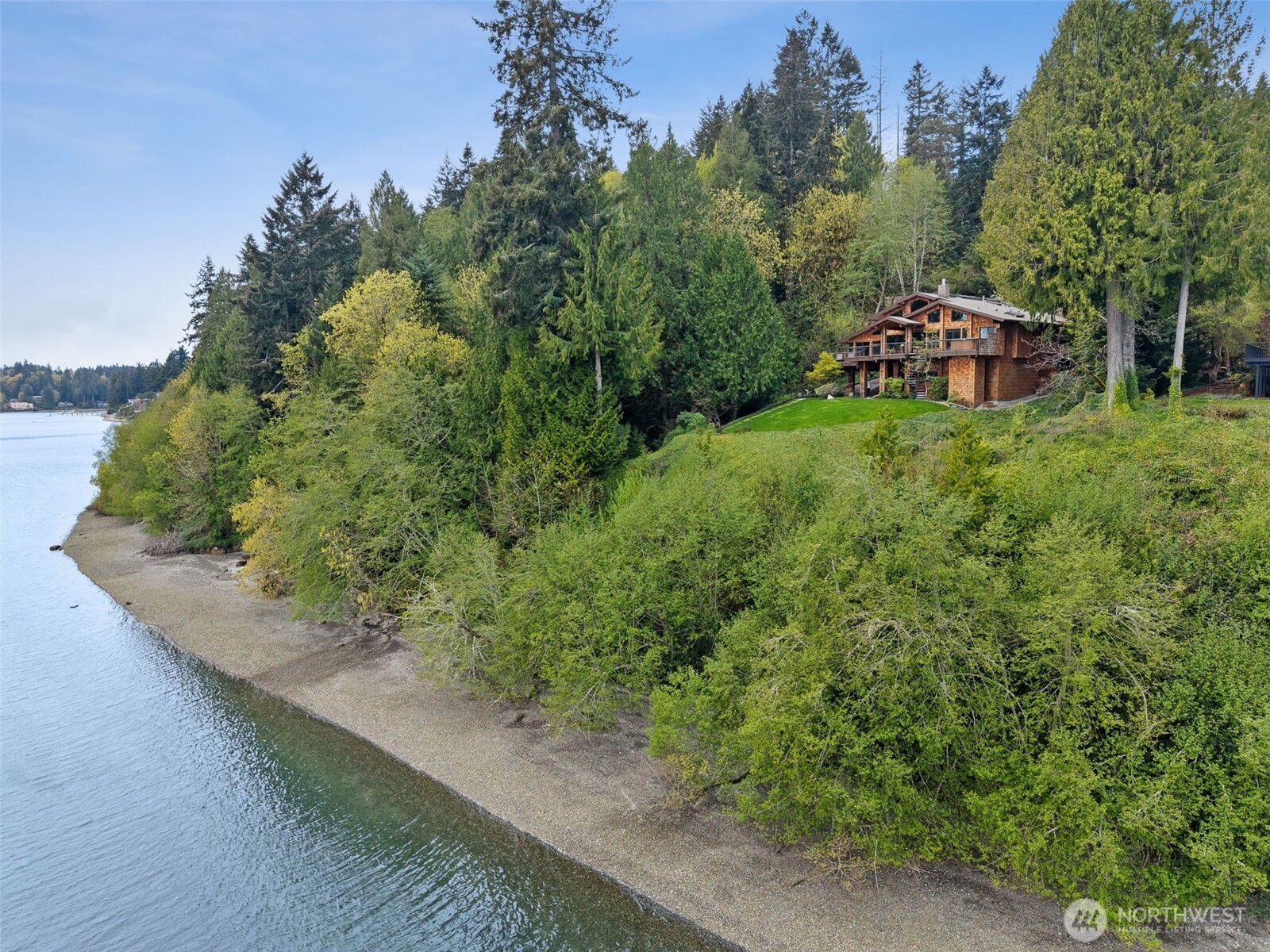 2422 44th Avenue NW, Olympia, WA 98502