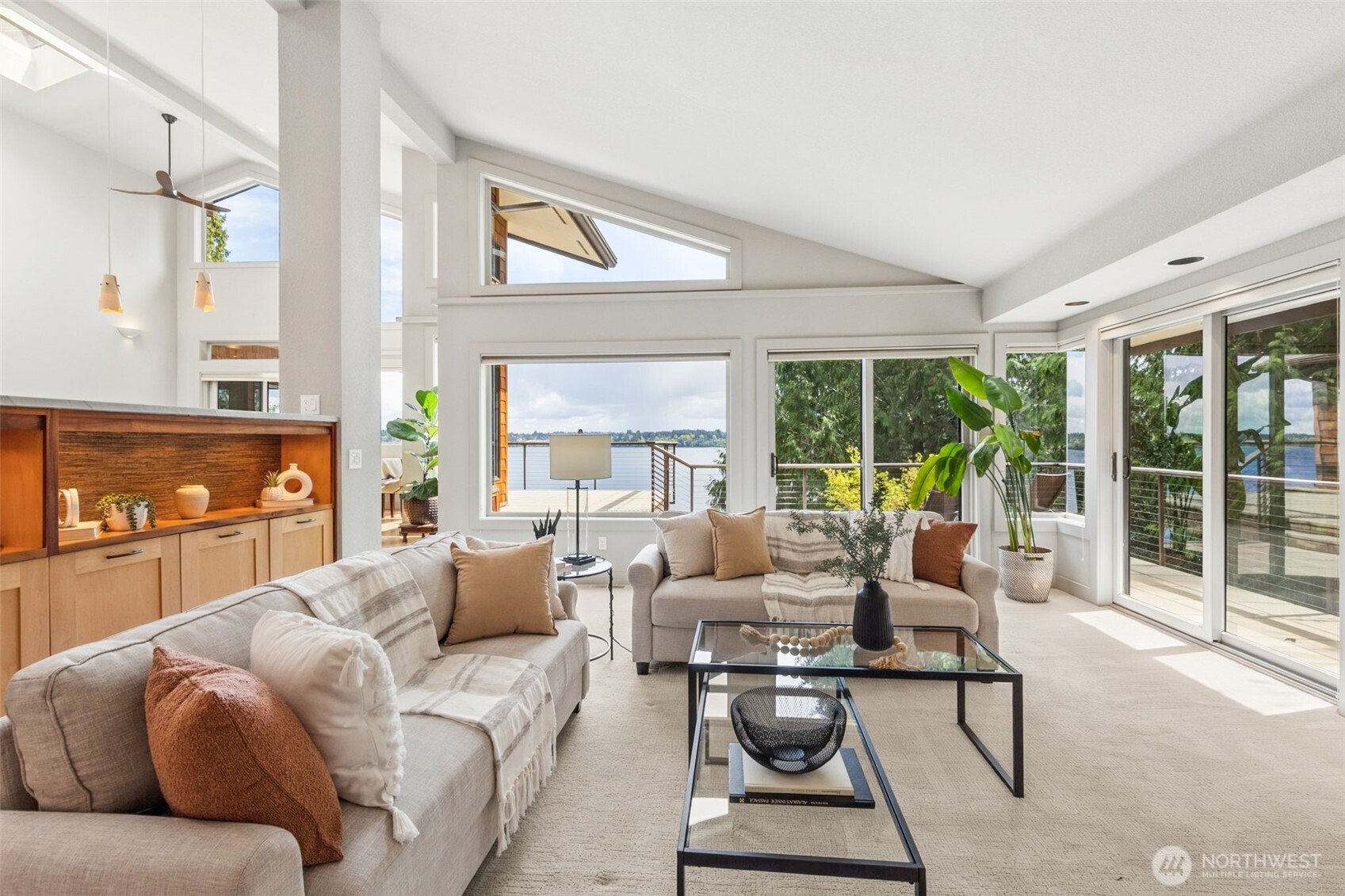 2422 44th Avenue NW, Olympia, WA 98502